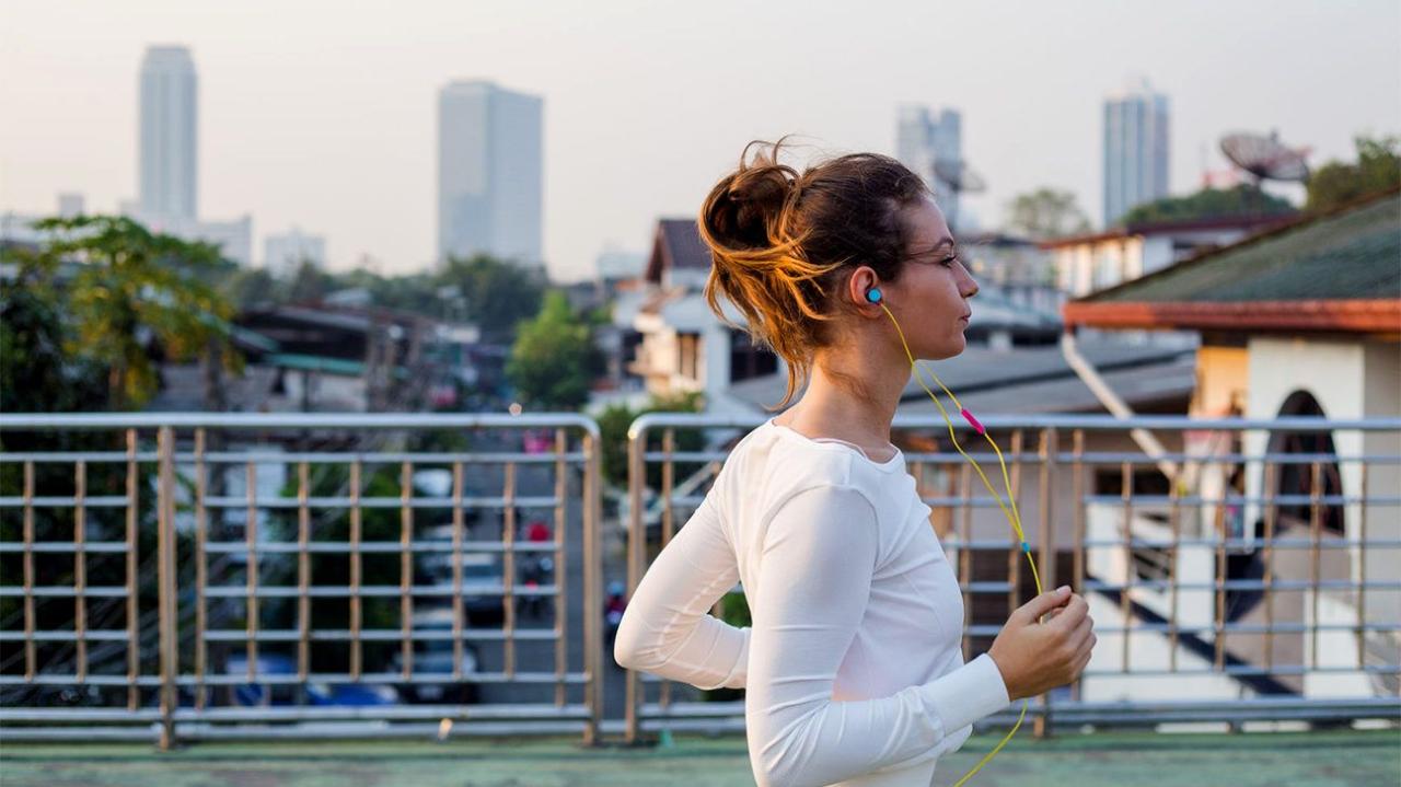 IS RUNNING BETTER THAN MEDITATION?